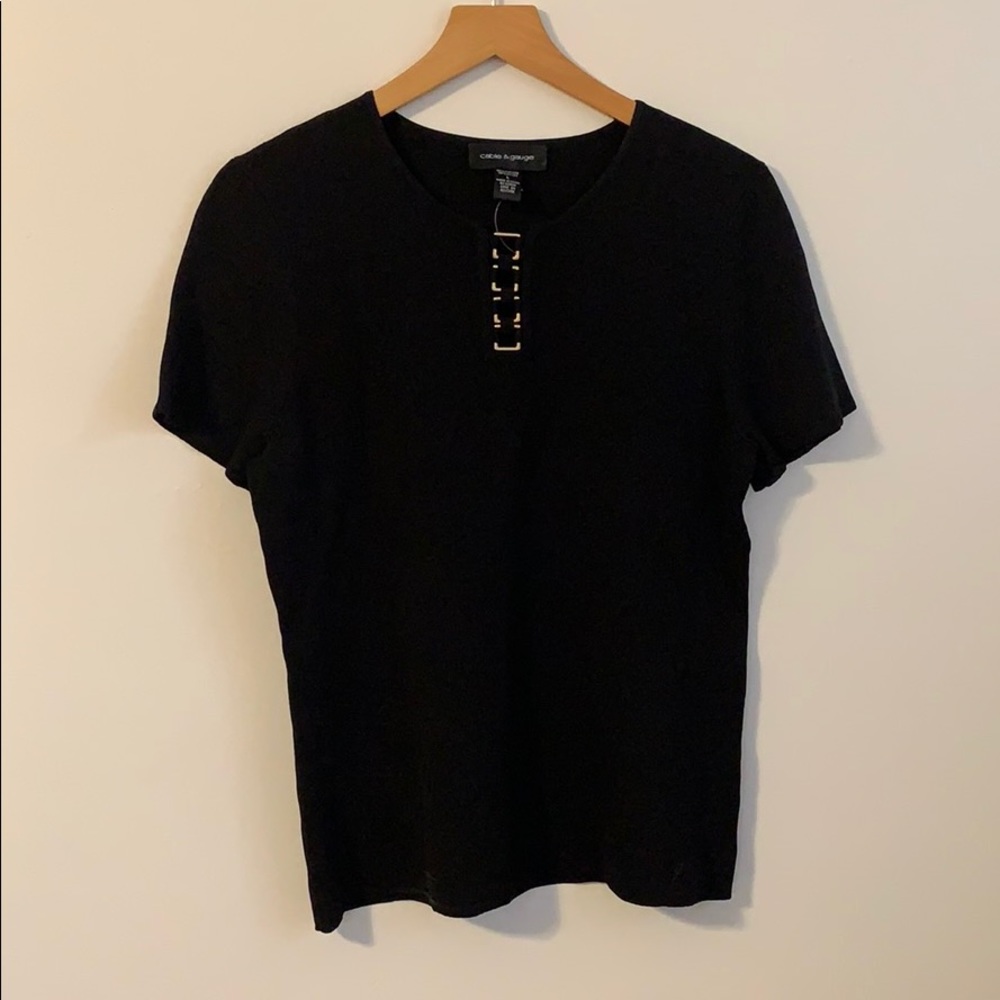 Cable & gauge short sleeve black top.